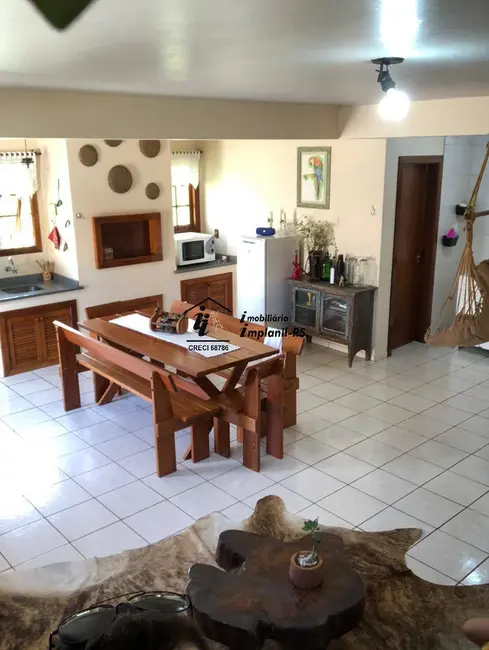 Casa com 3 quartos à venda, 250m2 em Teutonia - RS - imagem 5 Foto 5 de Casa com 3 quartos à venda, 250m2 em Teutonia - RS