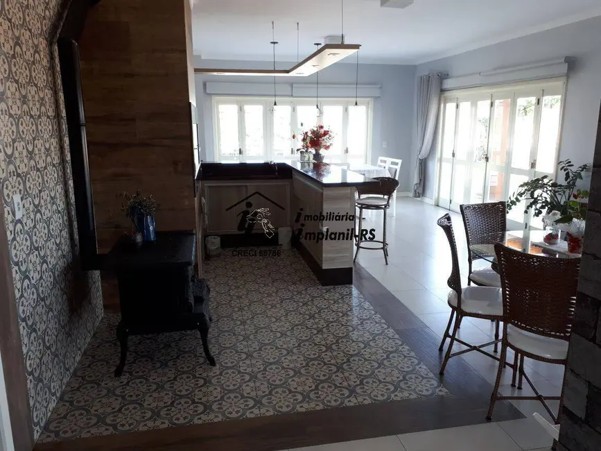 Foto 5 de Apartamento com 3 quartos à venda, 412m2 em Languiru, Teutonia - RS