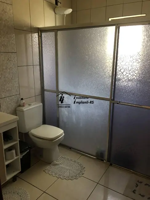 Foto 9 de Casa com 3 quartos à venda, 250m2 em Teutonia - RS