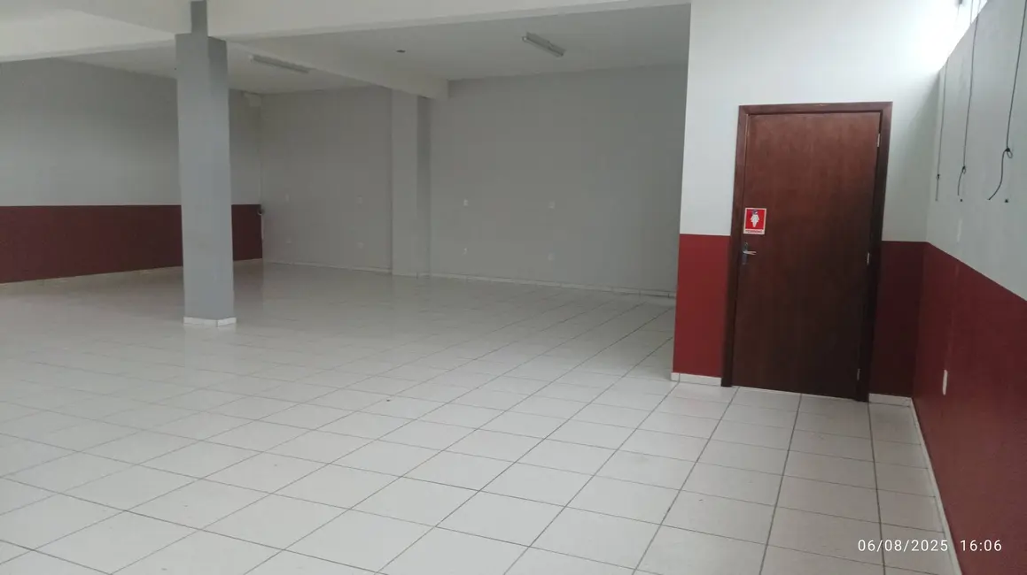 Foto 2 de Sala Comercial para alugar, 252m2 em Cruzeiro, Sao Bento Do Sul - SC