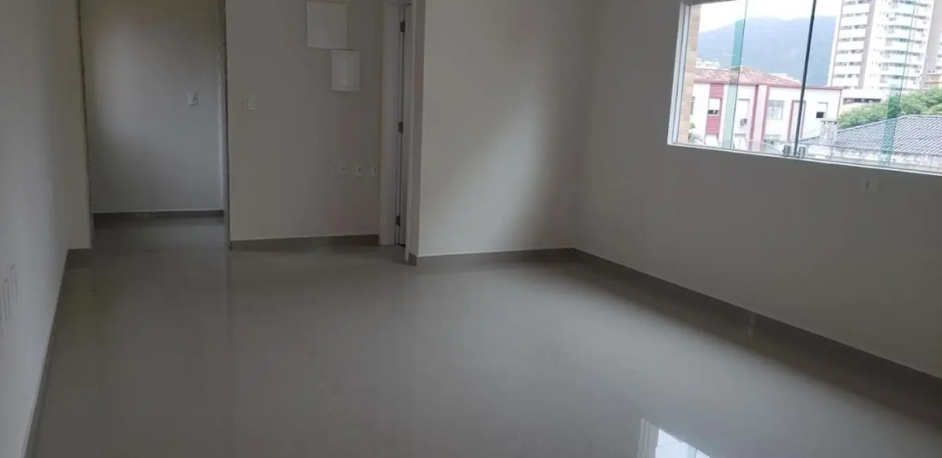 Foto 9 de Casa com 4 quartos à venda, 330m2 em Pompéia, Santos - SP