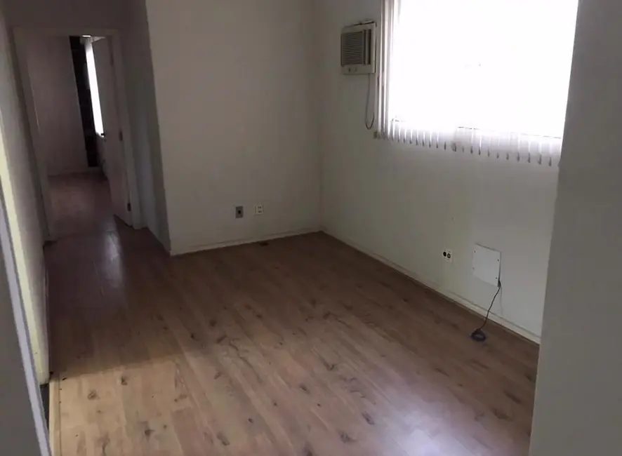 Foto 9 de Casa com 3 quartos à venda, 220m2 em Encruzilhada, Santos - SP