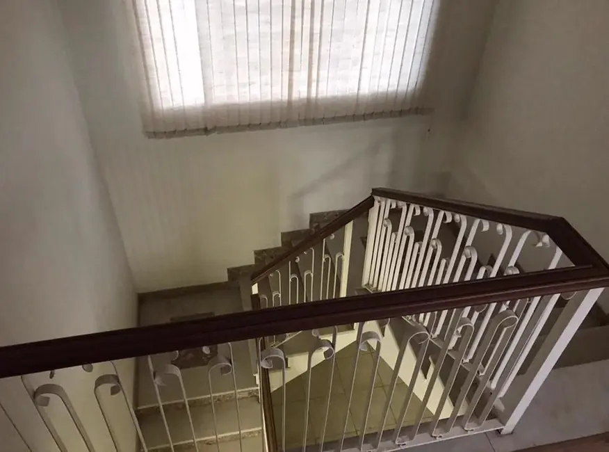 Foto 5 de Casa com 3 quartos à venda, 220m2 em Encruzilhada, Santos - SP