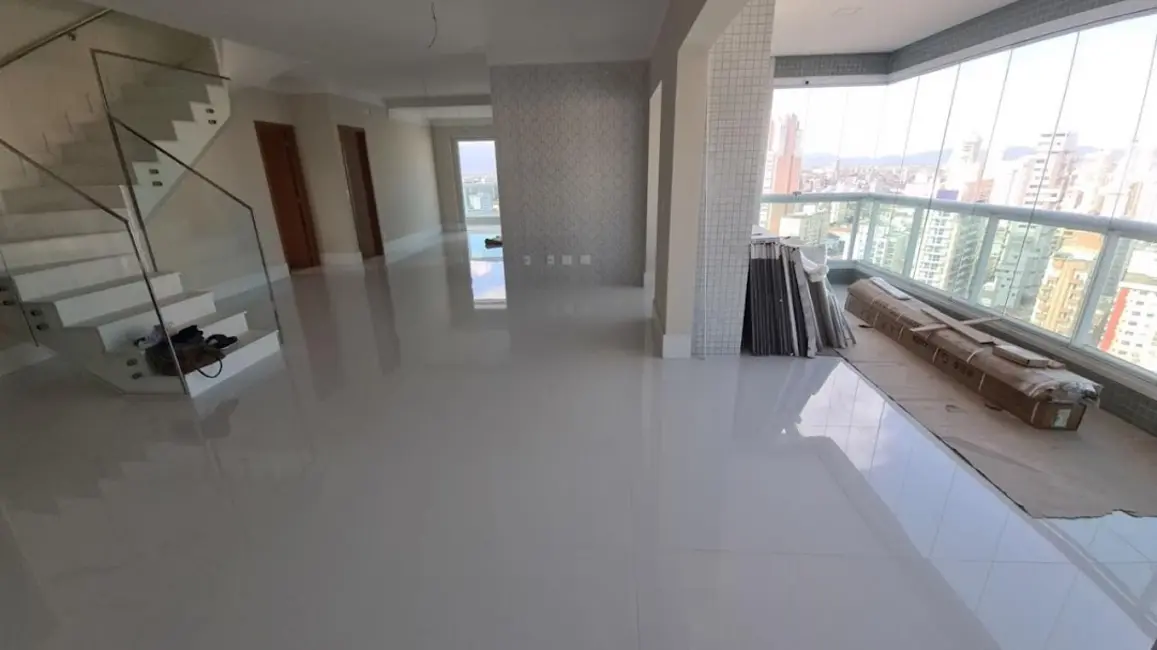 Foto 3 de Cobertura com 3 quartos à venda, 300m2 em Gonzaga, Santos - SP