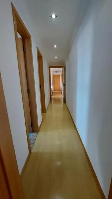 Apartamento com 2 quartos à venda, 120m2 em Gonzaga, Santos - SP - imagem 4 Foto 4 de Apartamento com 2 quartos à venda, 120m2 em Gonzaga, Santos - SP