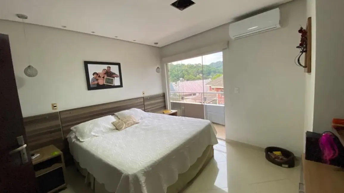 Foto 6 de Casa com 4 quartos à venda, 1300m2 em Santos - SP