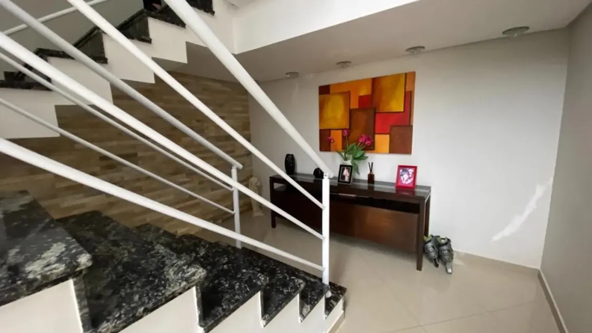 Foto 5 de Casa com 4 quartos à venda, 1300m2 em Santos - SP