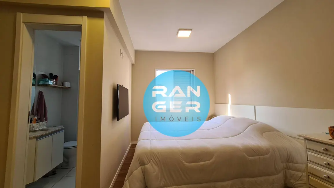 Foto 4 de Apartamento com 2 quartos à venda, 63m2 em Marapé, Santos - SP