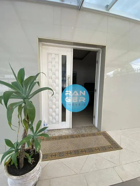 Sobrado com 2 quartos à venda, 180m2 em Boqueirão, Santos - SP - imagem 5 Foto 5 de Sobrado com 2 quartos à venda, 180m2 em Boqueirão, Santos - SP