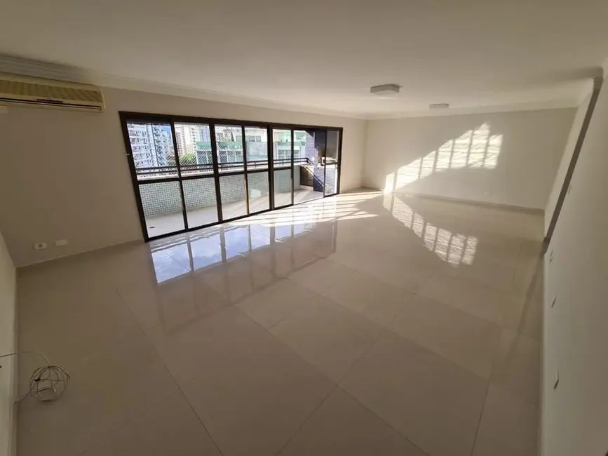 Apartamento com 4 quartos à venda e para alugar, 212m2 em Boqueirão, Santos - SP - imagem 5 Foto 5 de Apartamento com 4 quartos à venda e para alugar, 212m2 em Boqueirão, Santos - SP