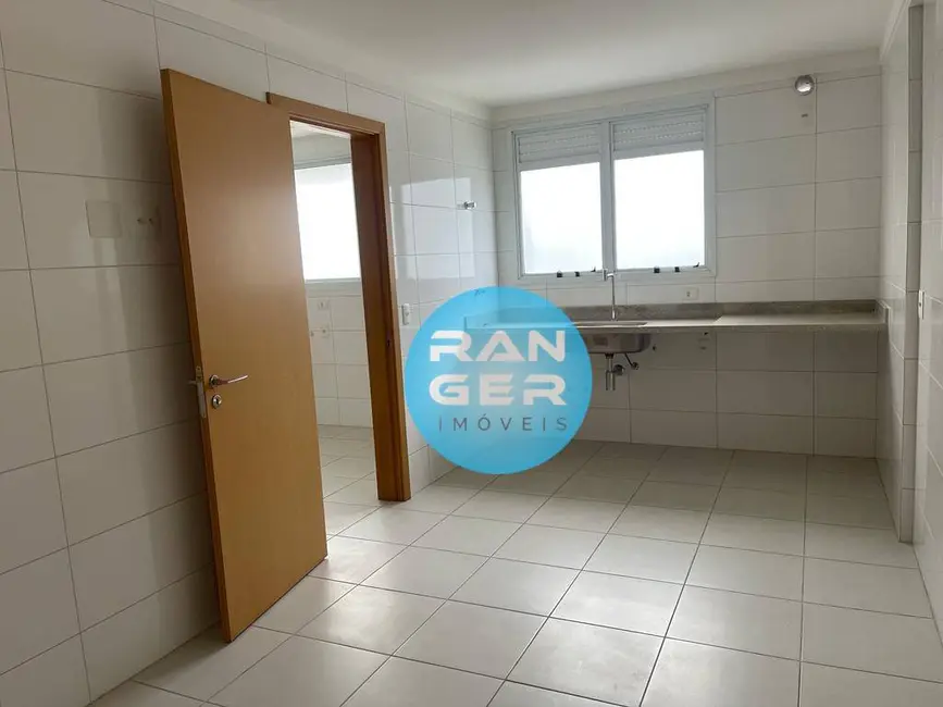 Cobertura com 3 quartos à venda, 246m2 em Gonzaga, Santos - SP - imagem 7 Foto 7 de Cobertura com 3 quartos à venda, 246m2 em Gonzaga, Santos - SP