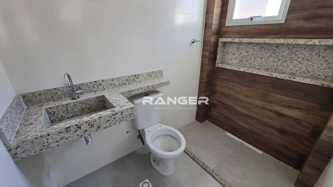 Casa com 2 quartos à venda, 100m2 em Campo Grande, Santos - SP - imagem 9 Foto 9 de Casa com 2 quartos à venda, 100m2 em Campo Grande, Santos - SP