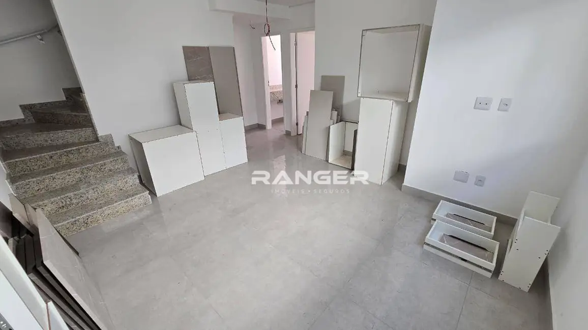 Casa com 2 quartos à venda, 100m2 em Campo Grande, Santos - SP - imagem 2 Foto 2 de Casa com 2 quartos à venda, 100m2 em Campo Grande, Santos - SP