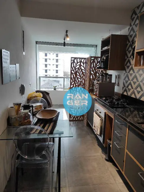 Foto 5 de Apartamento com 2 quartos à venda, 74m2 em Embaré, Santos - SP
