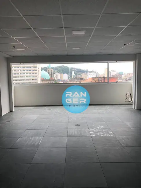 Sala Comercial à venda, 104m2 em Centro, Santos - SP - imagem 3 Foto 3 de Sala Comercial à venda, 104m2 em Centro, Santos - SP