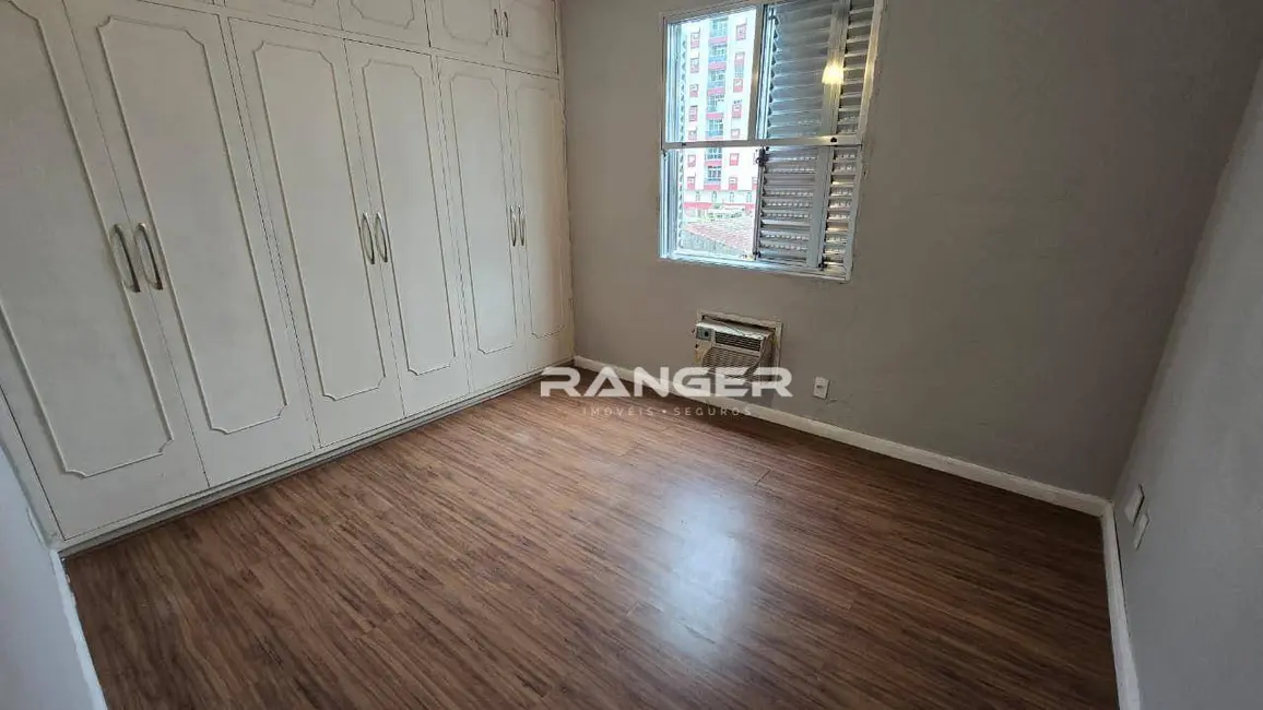 Apartamento com 2 quartos para alugar, 70m2 em Embaré, Santos - SP - imagem 6 Foto 6 de Apartamento com 2 quartos para alugar, 70m2 em Embaré, Santos - SP