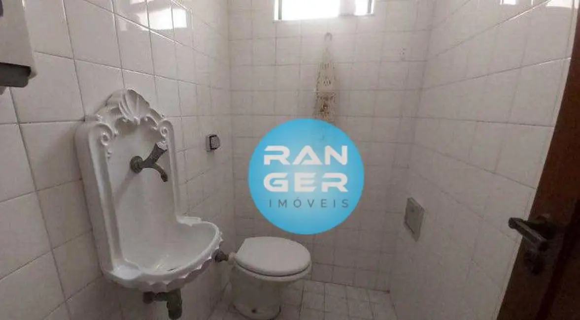 Casa com 4 quartos à venda, 293m2 em Boqueirão, Santos - SP - imagem 8 Foto 8 de Casa com 4 quartos à venda, 293m2 em Boqueirão, Santos - SP