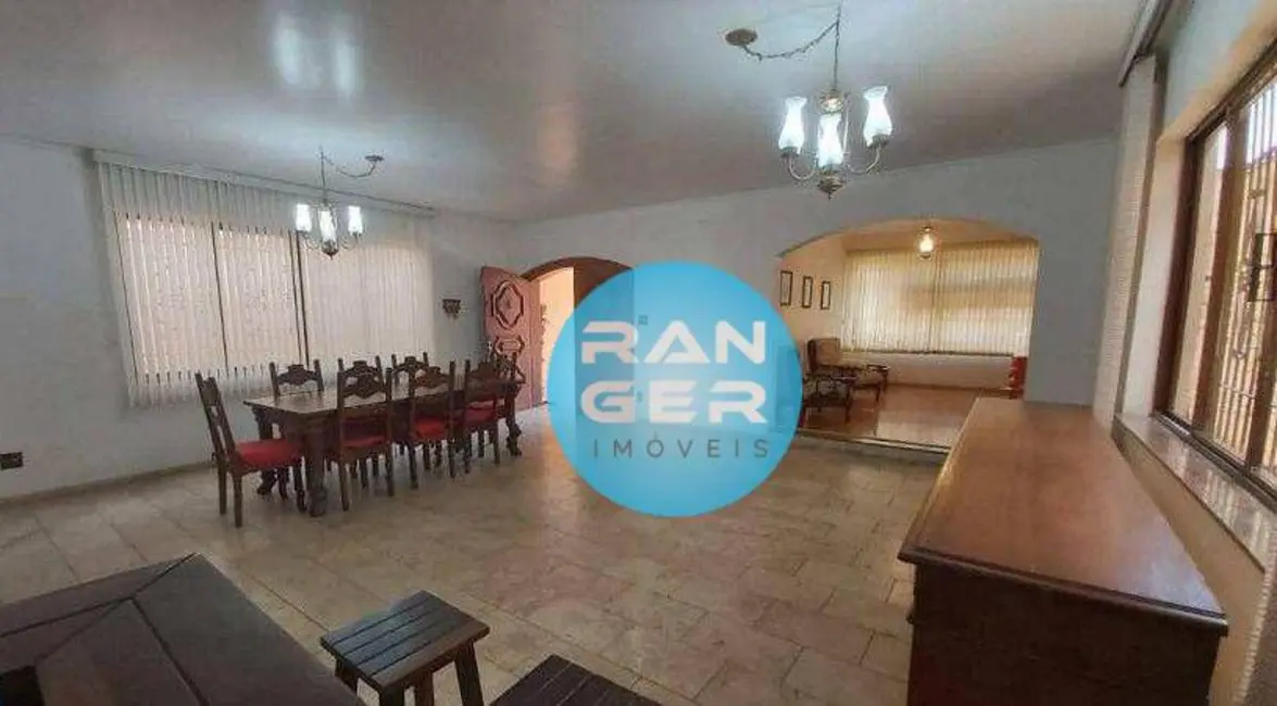 Casa com 4 quartos à venda, 293m2 em Boqueirão, Santos - SP - imagem 5 Foto 5 de Casa com 4 quartos à venda, 293m2 em Boqueirão, Santos - SP