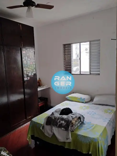 Casa com 2 quartos à venda, 210m2 em Vila Belmiro, Santos - SP - imagem 4 Foto 4 de Casa com 2 quartos à venda, 210m2 em Vila Belmiro, Santos - SP