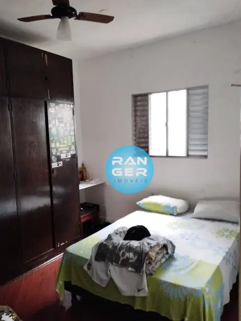 Casa com 2 quartos à venda, 210m2 em Vila Belmiro, Santos - SP - imagem 5 Foto 5 de Casa com 2 quartos à venda, 210m2 em Vila Belmiro, Santos - SP