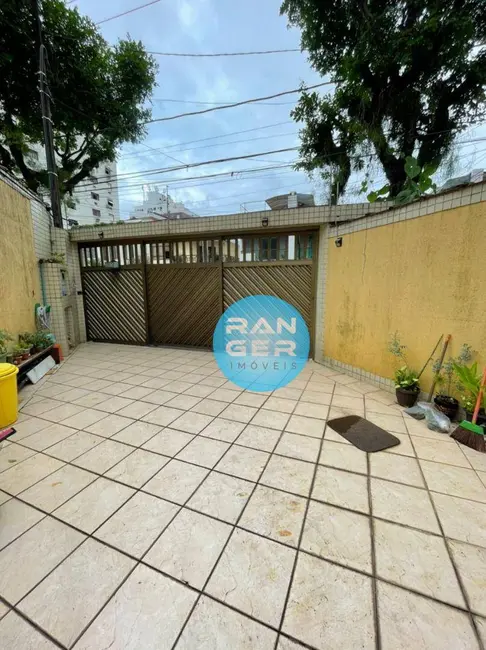 Casa com 4 quartos à venda, 186m2 em Embaré, Santos - SP - imagem 4 Foto 4 de Casa com 4 quartos à venda, 186m2 em Embaré, Santos - SP