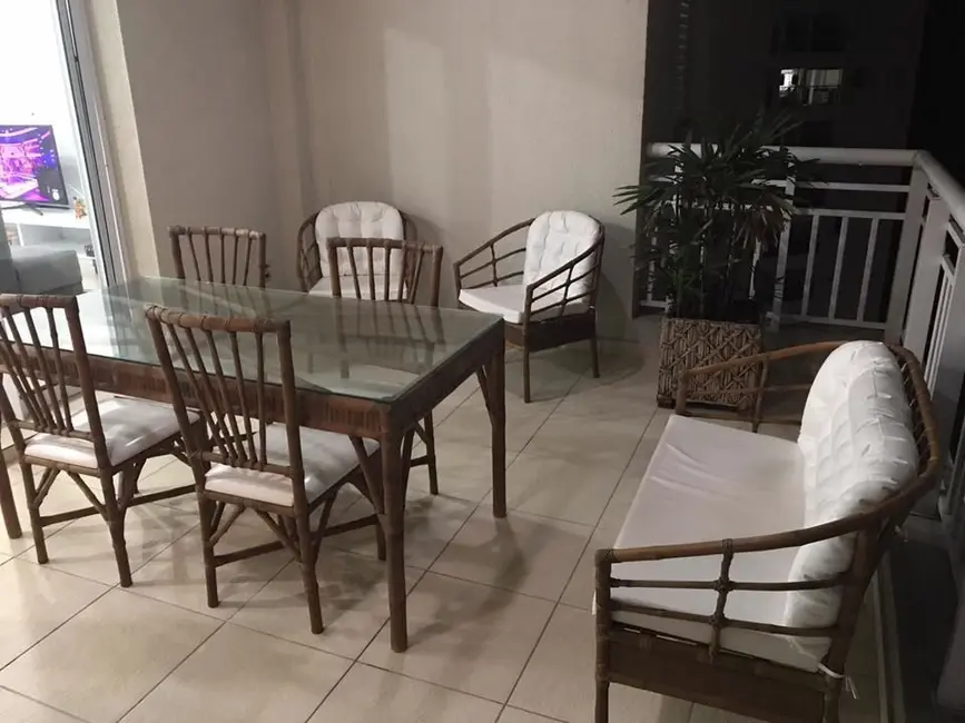 Apartamento com 3 quartos para alugar, 150m2 em Marapé, Santos - SP - imagem 2 Foto 2 de Apartamento com 3 quartos para alugar, 150m2 em Marapé, Santos - SP