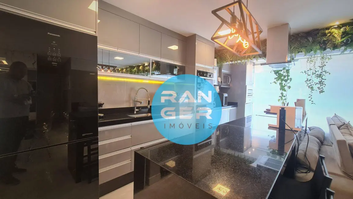 Apartamento com 2 quartos à venda, 80m2 em Gonzaga, Santos - SP - imagem 3 Foto 3 de Apartamento com 2 quartos à venda, 80m2 em Gonzaga, Santos - SP