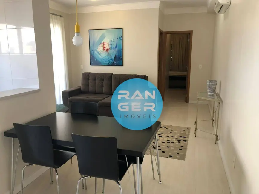 Foto 2 de Apartamento com 2 quartos para alugar, 86m2 em Gonzaga, Santos - SP