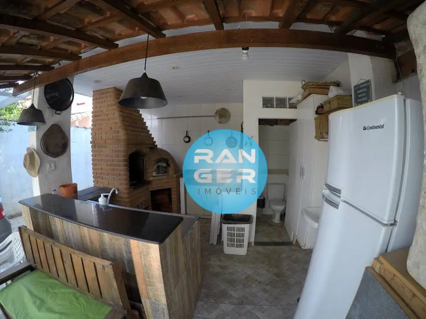 Casa com 3 quartos à venda, 200m2 em Gonzaga, Santos - SP - imagem 5 Foto 5 de Casa com 3 quartos à venda, 200m2 em Gonzaga, Santos - SP