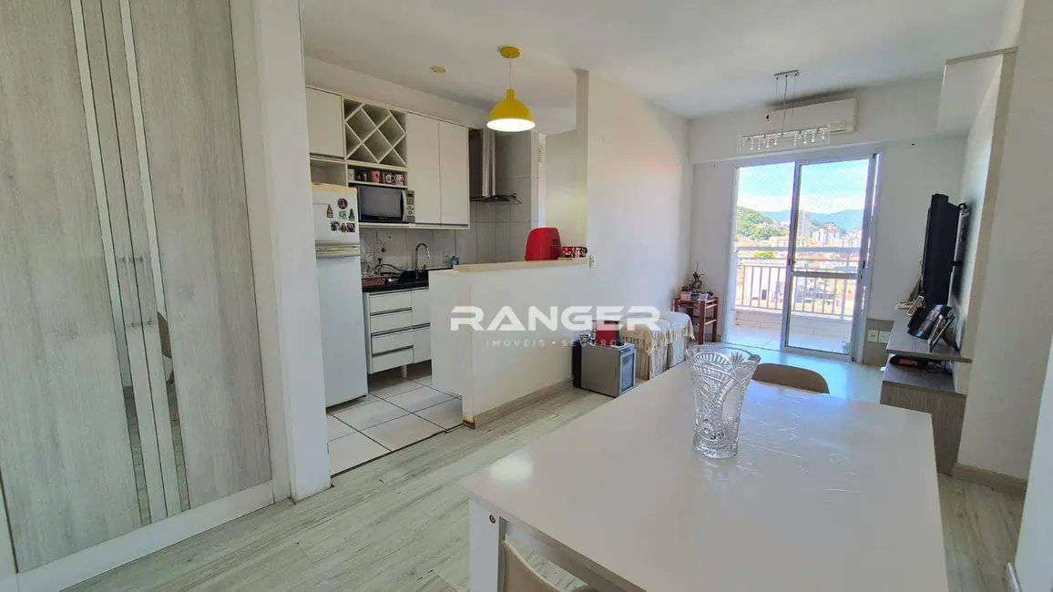 Foto 6 de Apartamento com 2 quartos à venda, 63m2 em Marapé, Santos - SP