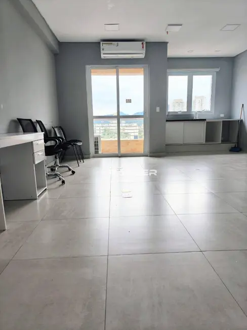 Sala Comercial para alugar, 42m2 em Santos - SP - imagem 2 Foto 2 de Sala Comercial para alugar, 42m2 em Santos - SP