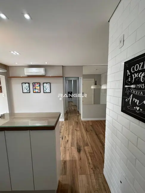 Apartamento com 2 quartos para alugar, 63m2 em Marapé, Santos - SP - imagem 3 Foto 3 de Apartamento com 2 quartos para alugar, 63m2 em Marapé, Santos - SP