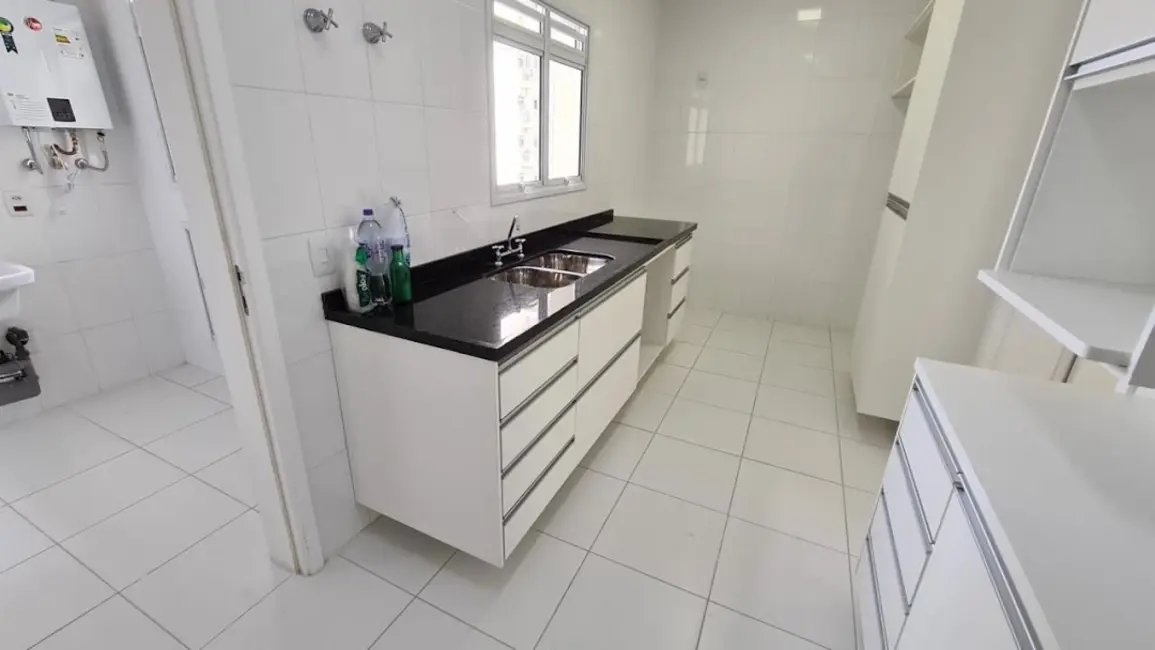 Foto 4 de Apartamento com 3 quartos para alugar, 150m2 em Marapé, Santos - SP