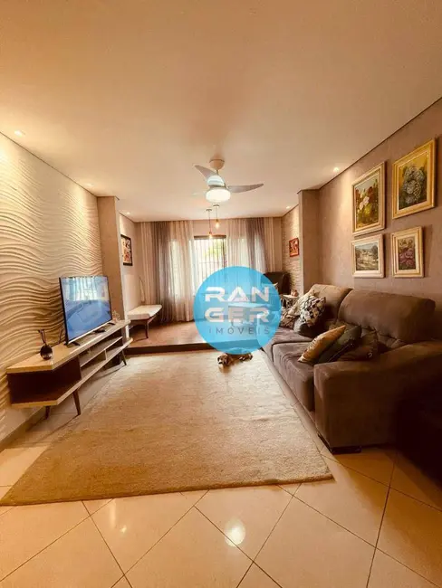 Foto 3 de Casa com 3 quartos à venda, 250m2 em Marapé, Santos - SP