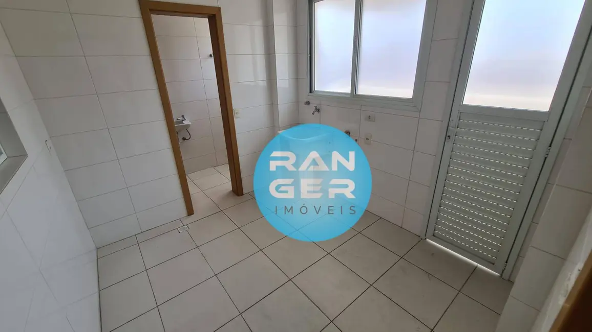 Apartamento com 3 quartos à venda, 136m2 em Gonzaga, Santos - SP - imagem 6 Foto 6 de Apartamento com 3 quartos à venda, 136m2 em Gonzaga, Santos - SP