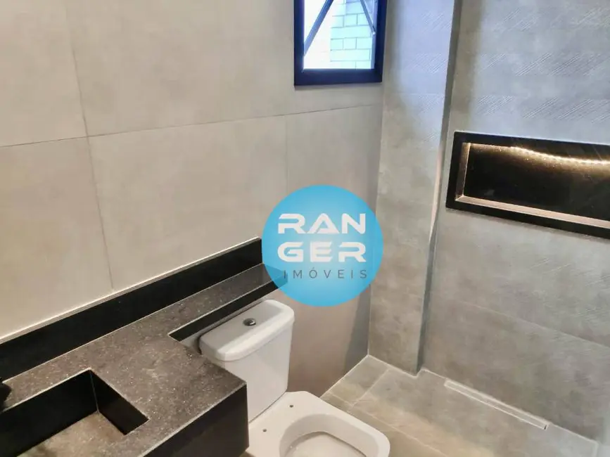 Casa com 3 quartos à venda, 300m2 em Boqueirão, Santos - SP - imagem 5 Foto 5 de Casa com 3 quartos à venda, 300m2 em Boqueirão, Santos - SP