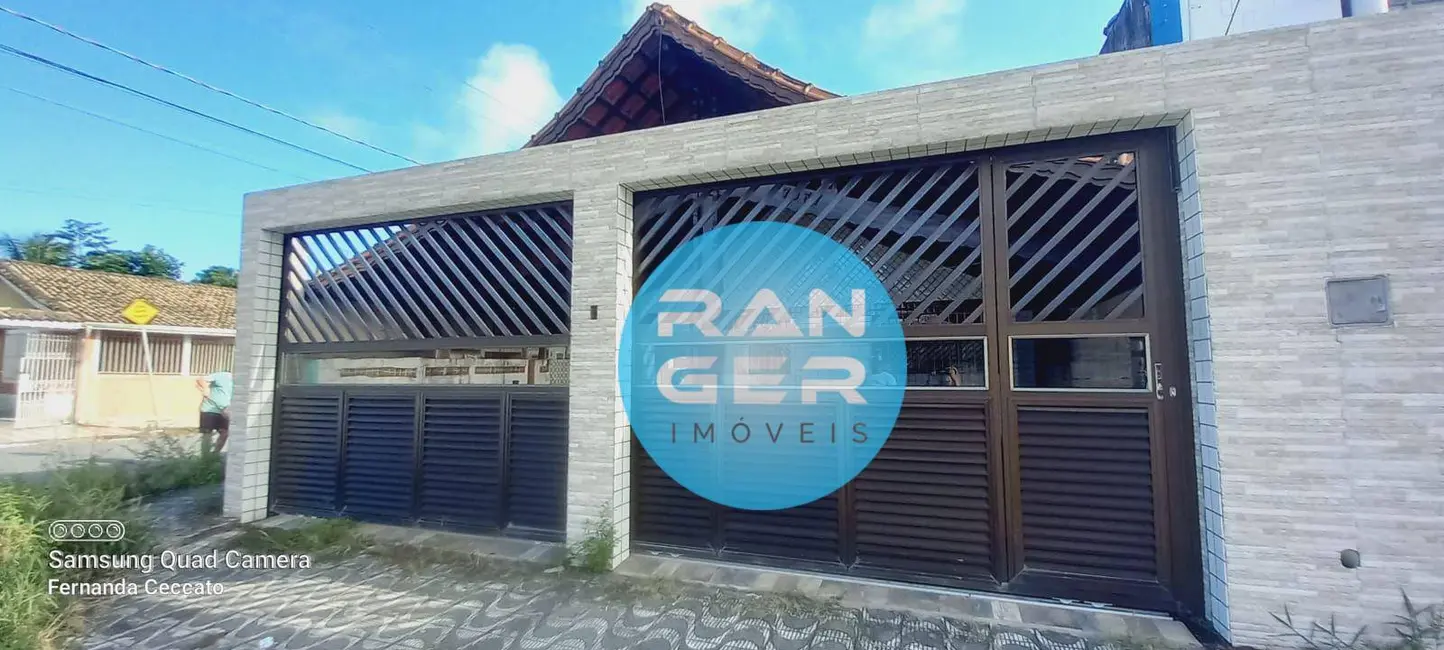 Foto 2 de Casa com 2 quartos à venda, 200m2 em Ocian, Praia Grande - SP