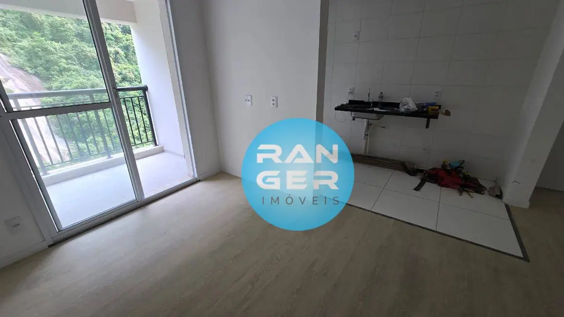 Foto 1 de Apartamento com 2 quartos para alugar, 64m2 em Marapé, Santos - SP