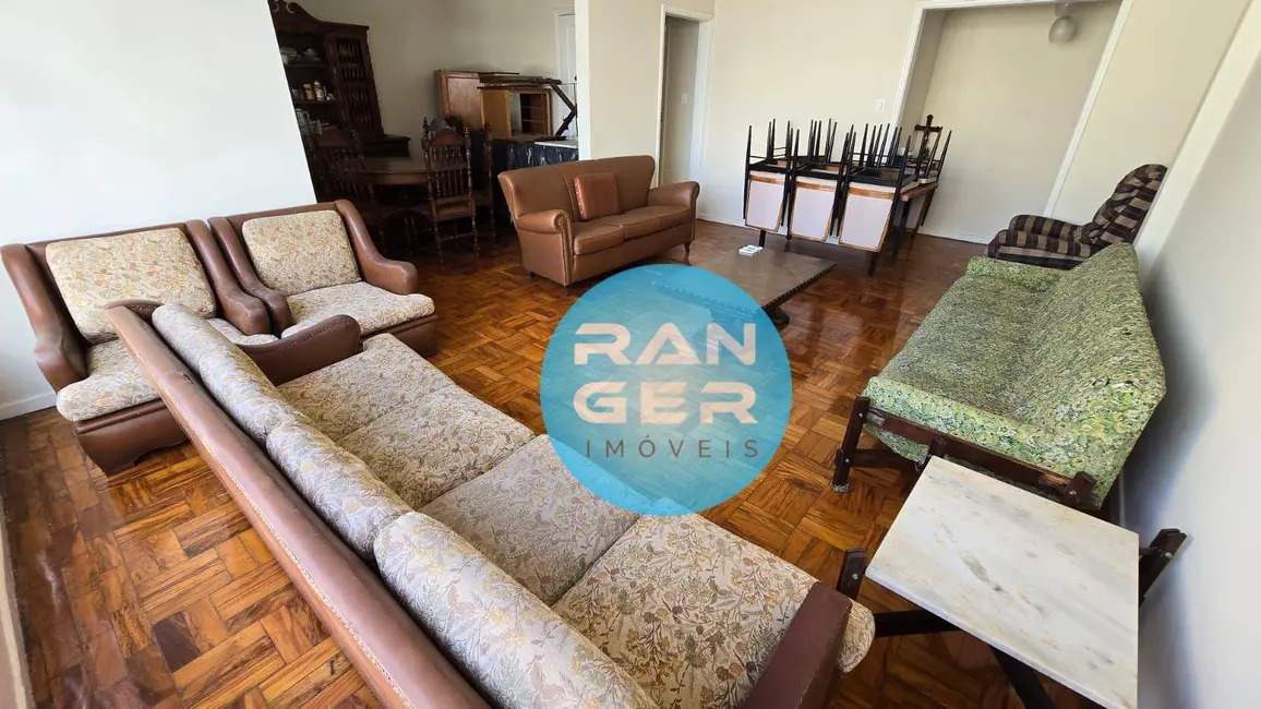 Apartamento com 3 quartos para alugar, 188m2 em Gonzaga, Santos - SP - imagem 6 Foto 6 de Apartamento com 3 quartos para alugar, 188m2 em Gonzaga, Santos - SP