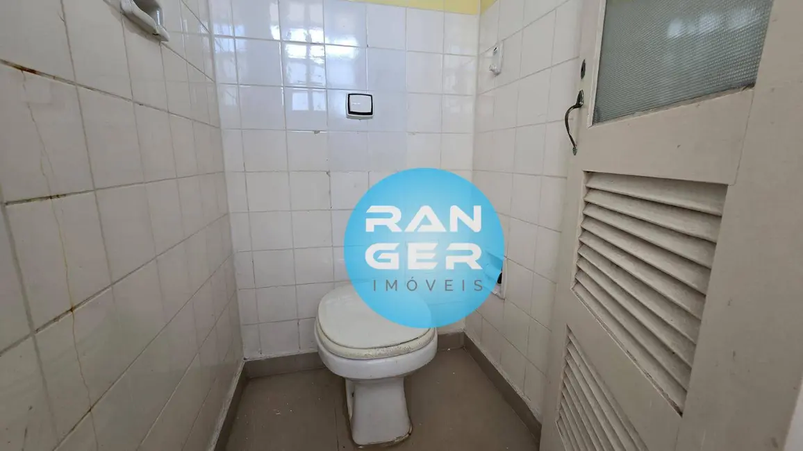 Apartamento com 3 quartos para alugar, 151m2 em Gonzaga, Santos - SP - imagem 6 Foto 6 de Apartamento com 3 quartos para alugar, 151m2 em Gonzaga, Santos - SP