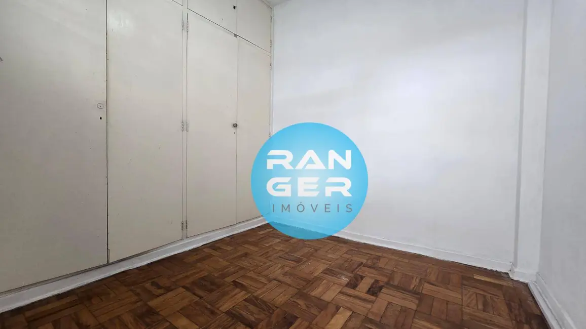 Apartamento com 3 quartos para alugar, 151m2 em Gonzaga, Santos - SP - imagem 5 Foto 5 de Apartamento com 3 quartos para alugar, 151m2 em Gonzaga, Santos - SP