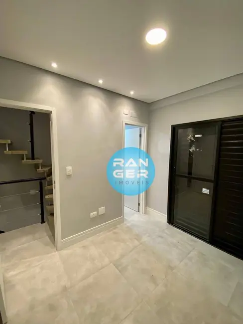 Casa com 2 quartos à venda, 120m2 em Marapé, Santos - SP - imagem 9 Foto 9 de Casa com 2 quartos à venda, 120m2 em Marapé, Santos - SP