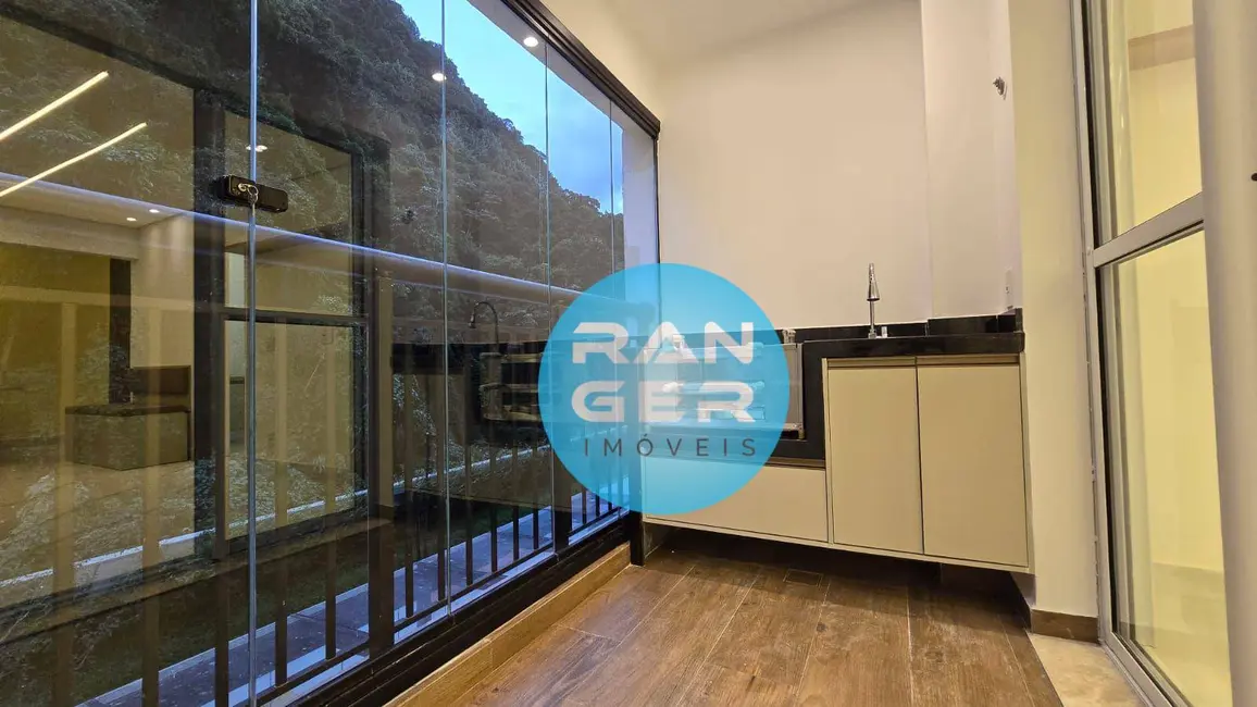 Apartamento com 2 quartos à venda, 64m2 em Marapé, Santos - SP - imagem 2 Foto 2 de Apartamento com 2 quartos à venda, 64m2 em Marapé, Santos - SP