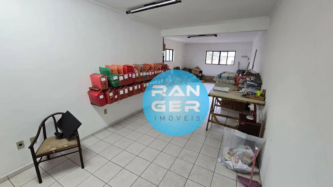 Sala Comercial para alugar, 120m2 em Vila Mathias, Santos - SP - imagem 5 Foto 5 de Sala Comercial para alugar, 120m2 em Vila Mathias, Santos - SP