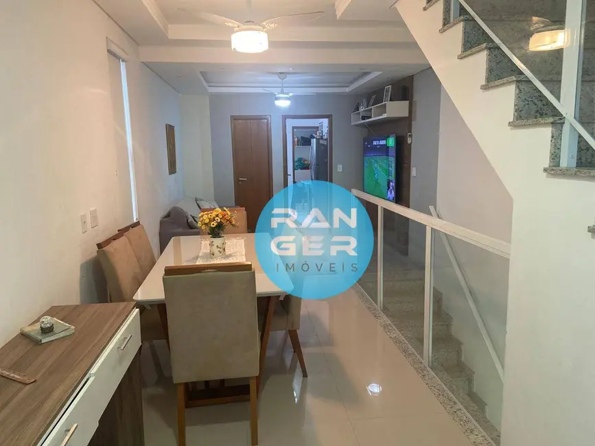 Foto 2 de Casa de Condomínio com 3 quartos à venda, 120m2 em Marapé, Santos - SP