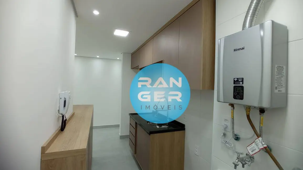 Foto 2 de Apartamento com 2 quartos para alugar, 64m2 em Marapé, Santos - SP