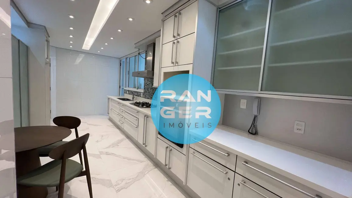 Foto 8 de Apartamento com 3 quartos à venda, 160m2 em Pompéia, Santos - SP