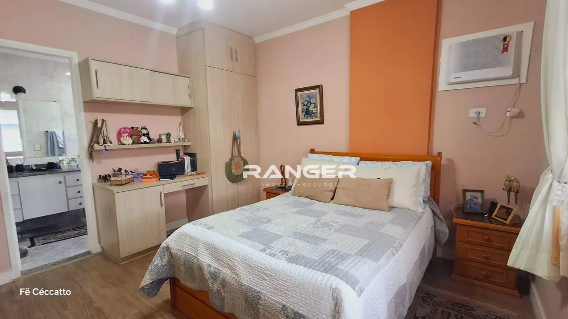 Apartamento com 3 quartos à venda, 200m2 em Campo Grande, Santos - SP - imagem 9 Foto 9 de Apartamento com 3 quartos à venda, 200m2 em Campo Grande, Santos - SP