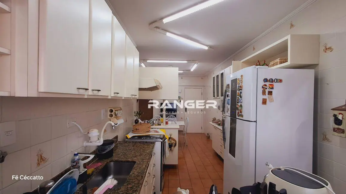 Apartamento com 3 quartos à venda, 200m2 em Campo Grande, Santos - SP - imagem 5 Foto 5 de Apartamento com 3 quartos à venda, 200m2 em Campo Grande, Santos - SP