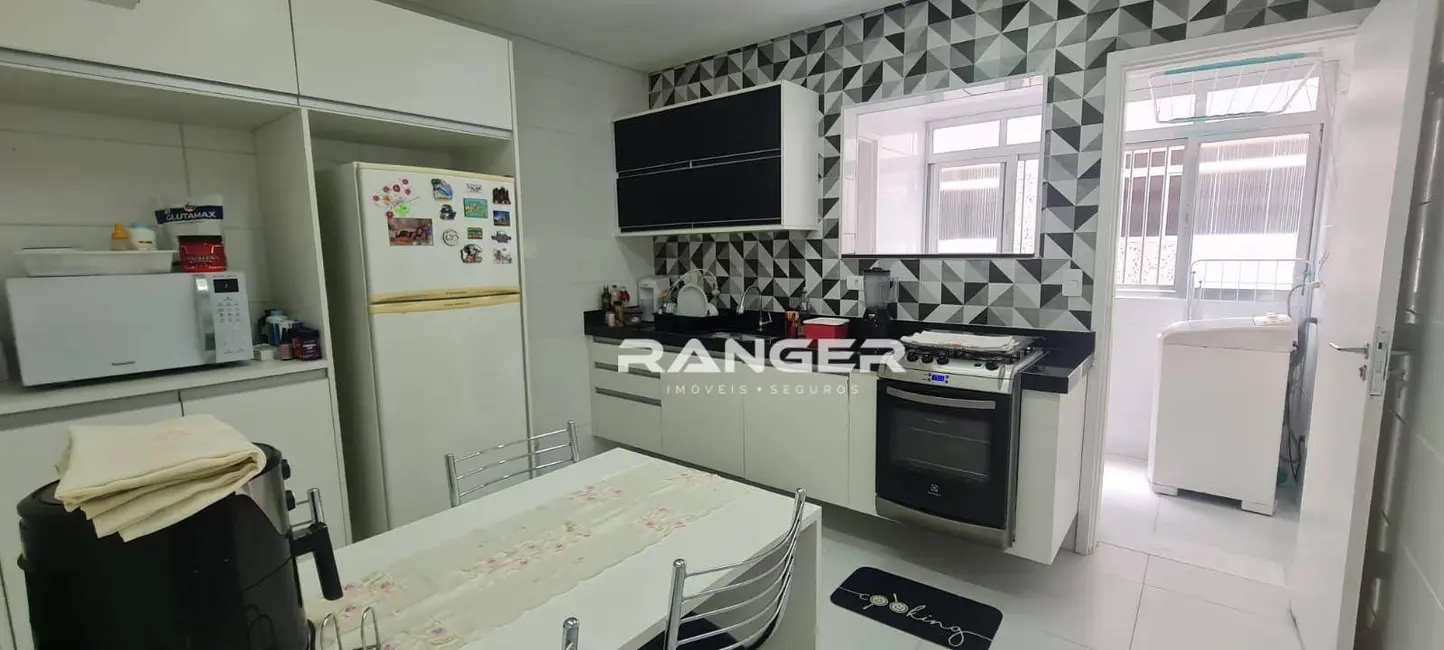 Apartamento com 2 quartos à venda, 120m2 em Vila Belmiro, Santos - SP - imagem 3 Foto 3 de Apartamento com 2 quartos à venda, 120m2 em Vila Belmiro, Santos - SP
